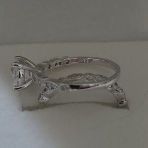 Dazzling 925 Silver Ring and Band with Clear Gemstone